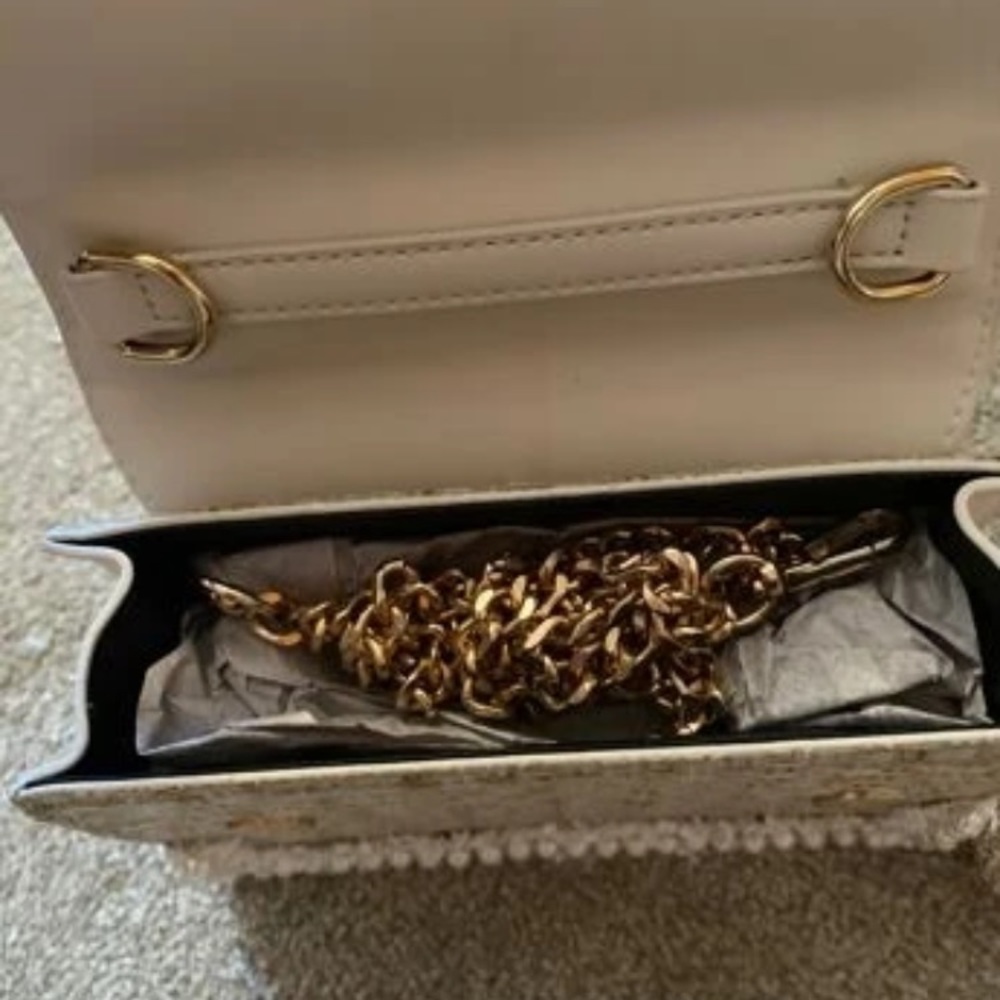 Woven tweed pearl bag - Picture 9 of 13